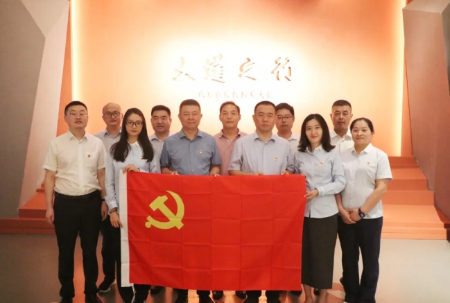 循迹齐鲁烽火 砥砺金融初心丨润晟小贷党支部开展建党节主